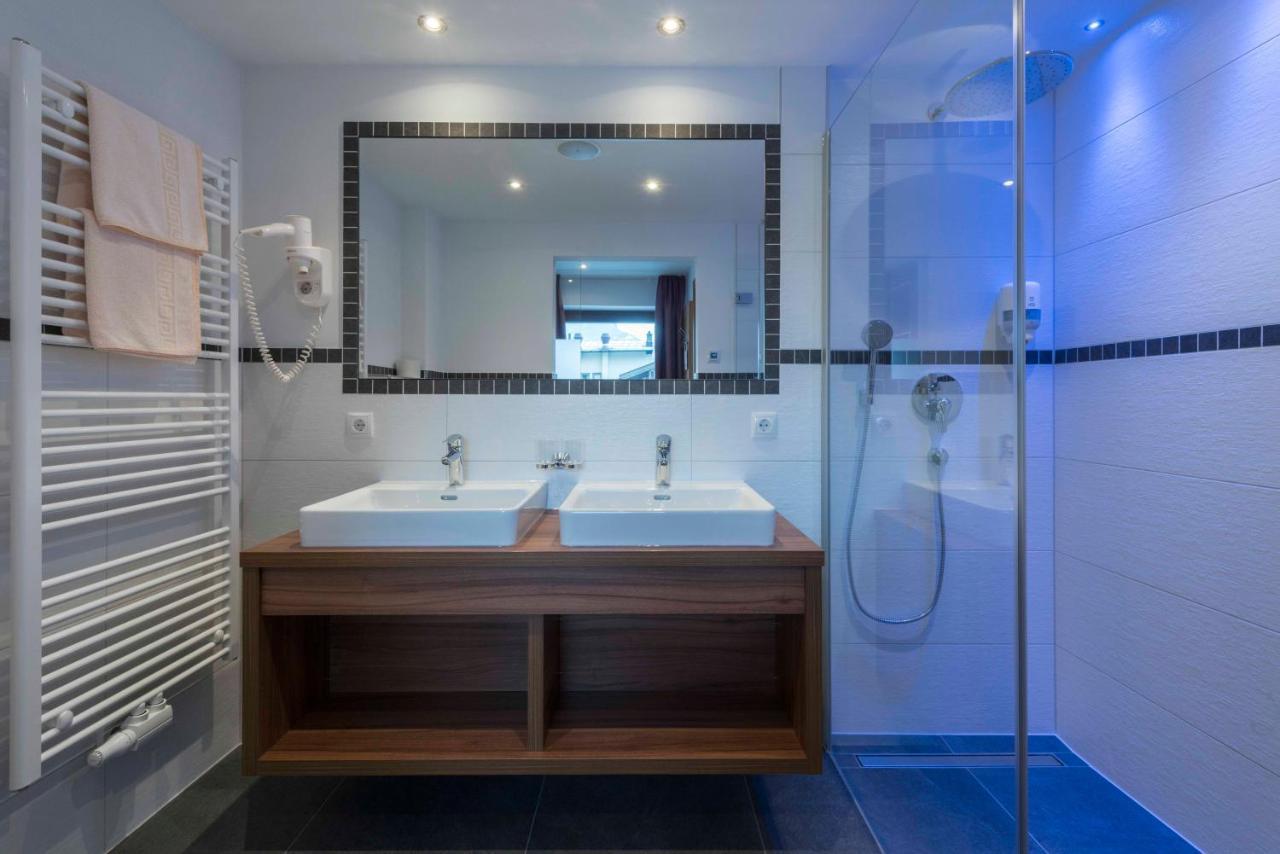 Hotel Neuwirt Zell am Ziller Zewnętrze zdjęcie